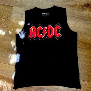 AC ⚡️DC muscle tee